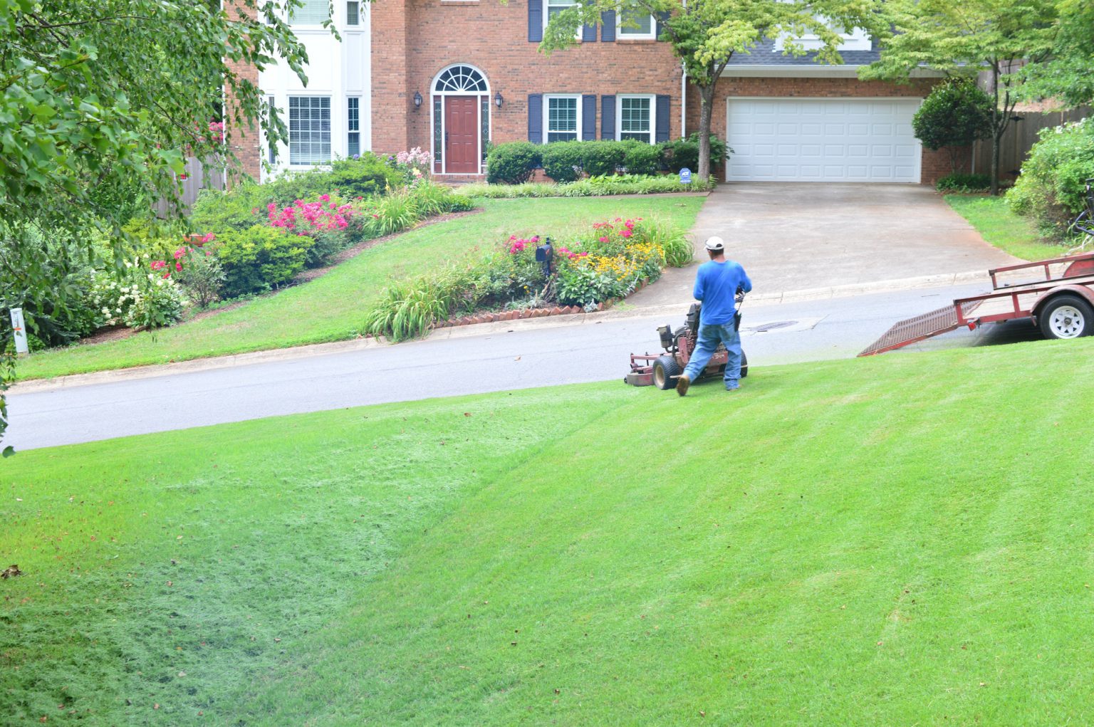 how-low-should-i-mow-my-lawn-in-the-fall-lawnguru-blog